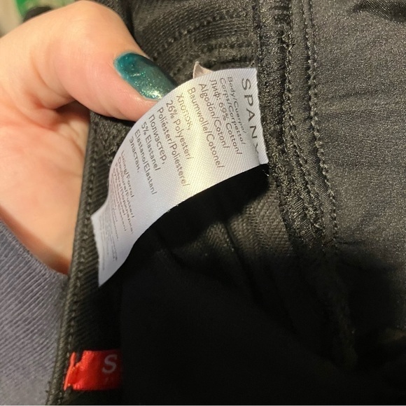 SPANX Jean-Ish High Waisted Ankle Leggings in Black - Picture 10 of 10